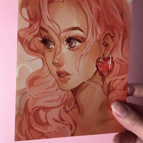 This video highlights the pink hair girl print in different lighting.