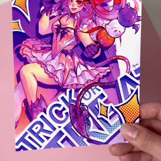 This video highlights the Azuki Demon girl print in different lighting.